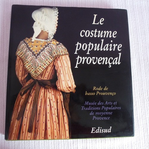 Provence le costume - le,
